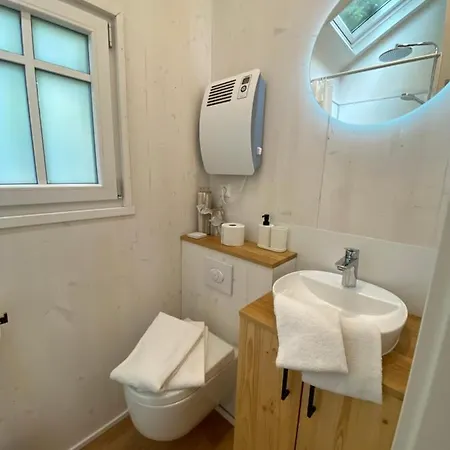 Tiny House Ahse Im Pier9 Tiny House Aparthotel 3*