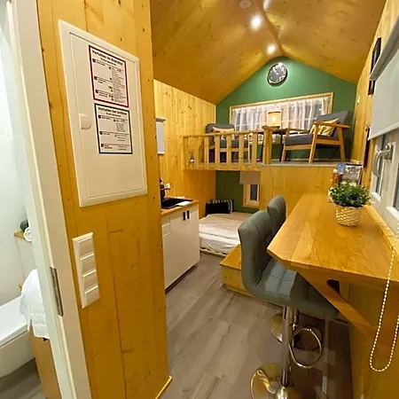 Tiny House Ahse Im Pier9 Tiny House Aparthotel